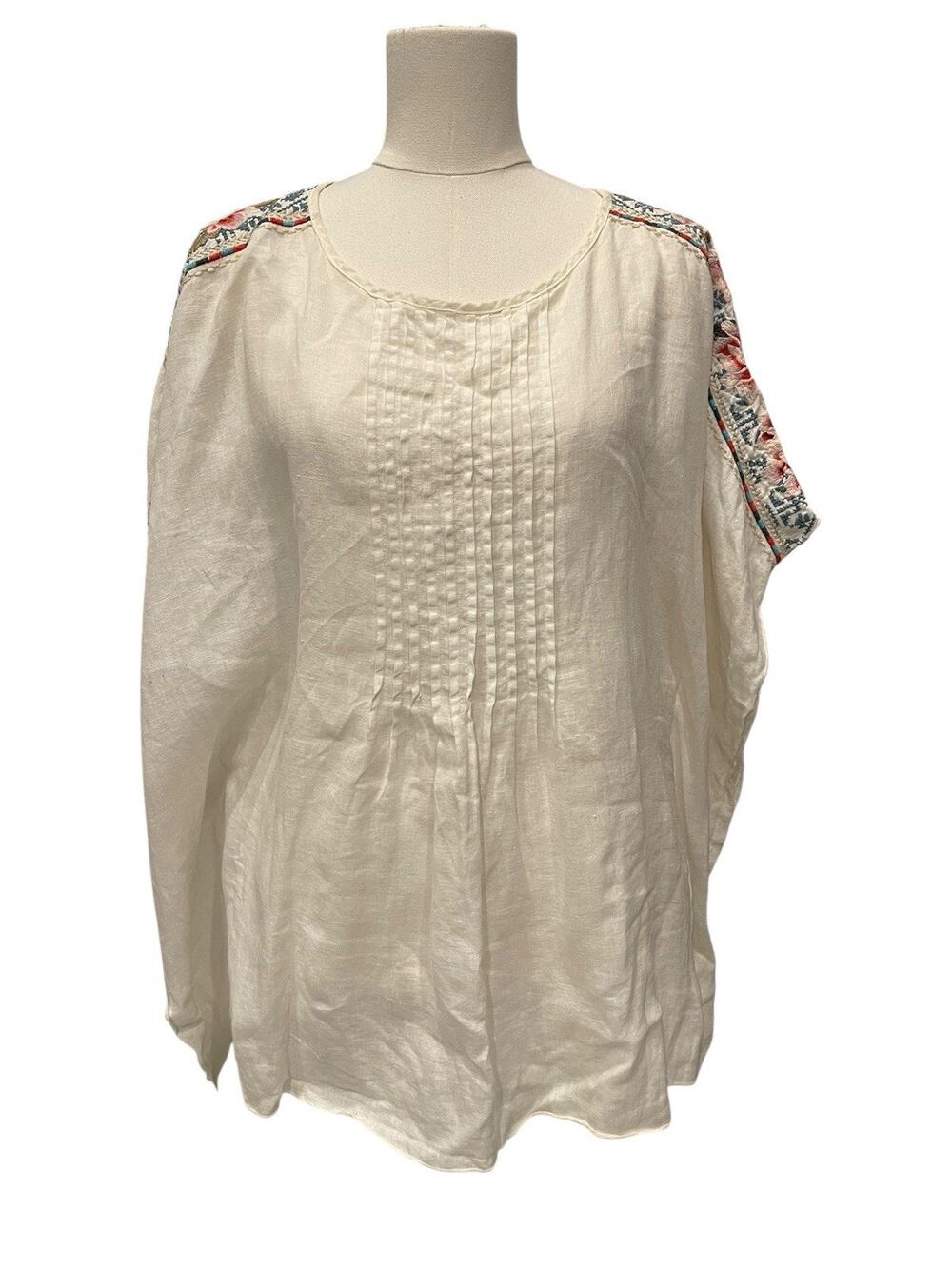 Johnny Was Poncho Style Top size:M